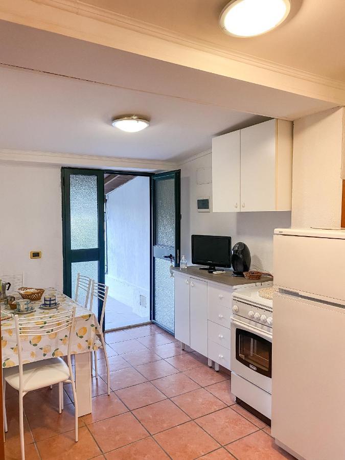 Villa Gladyr Lotzorai Bagian luar foto