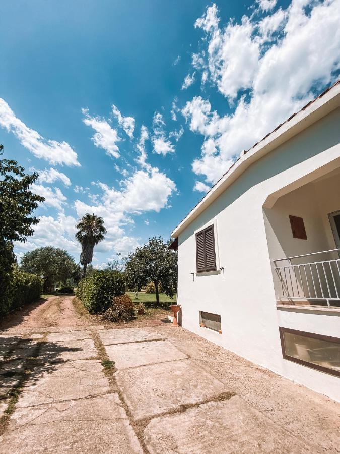 Villa Gladyr Lotzorai Bagian luar foto