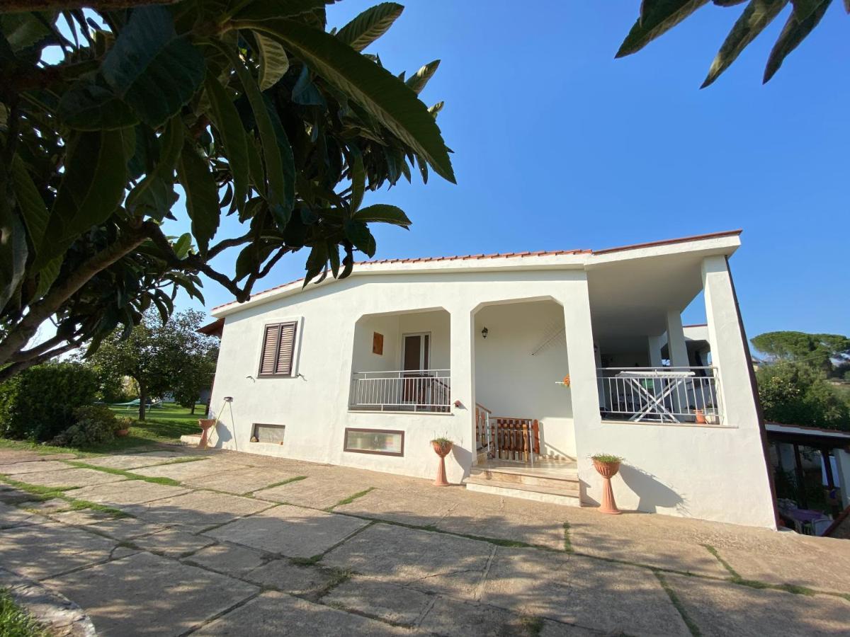Villa Gladyr Lotzorai Bagian luar foto