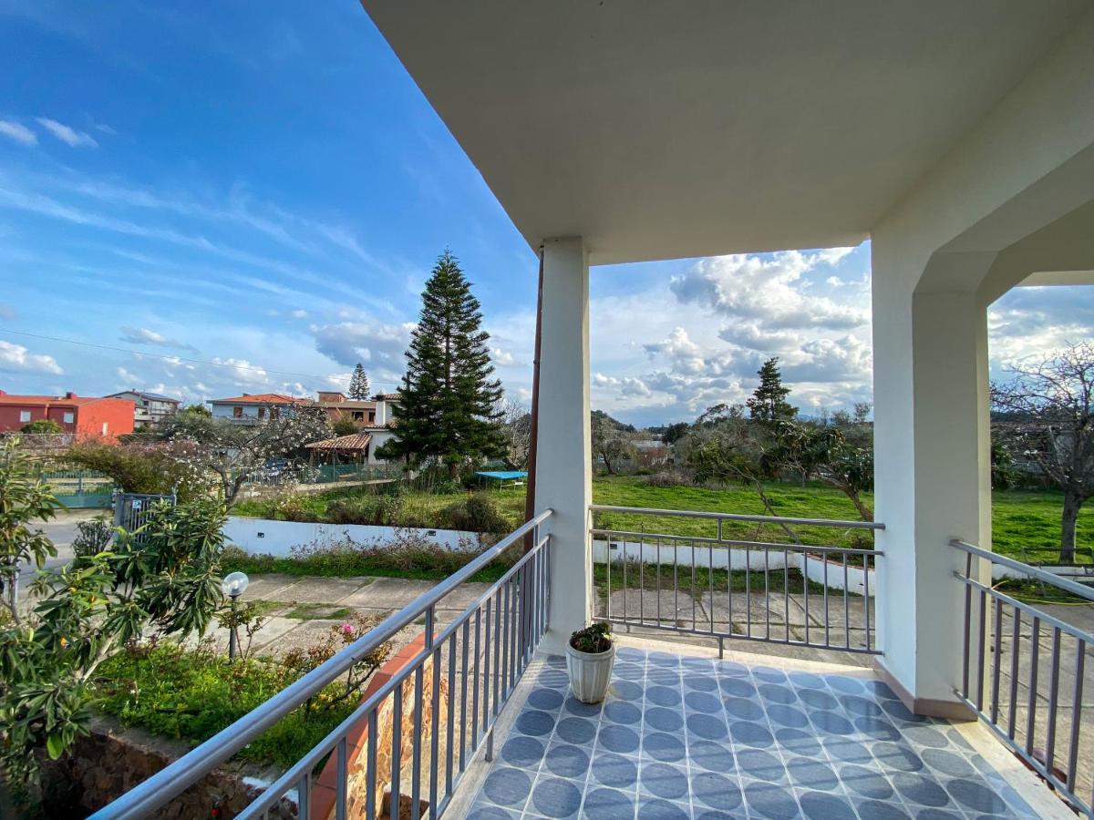 Villa Gladyr Lotzorai Bagian luar foto