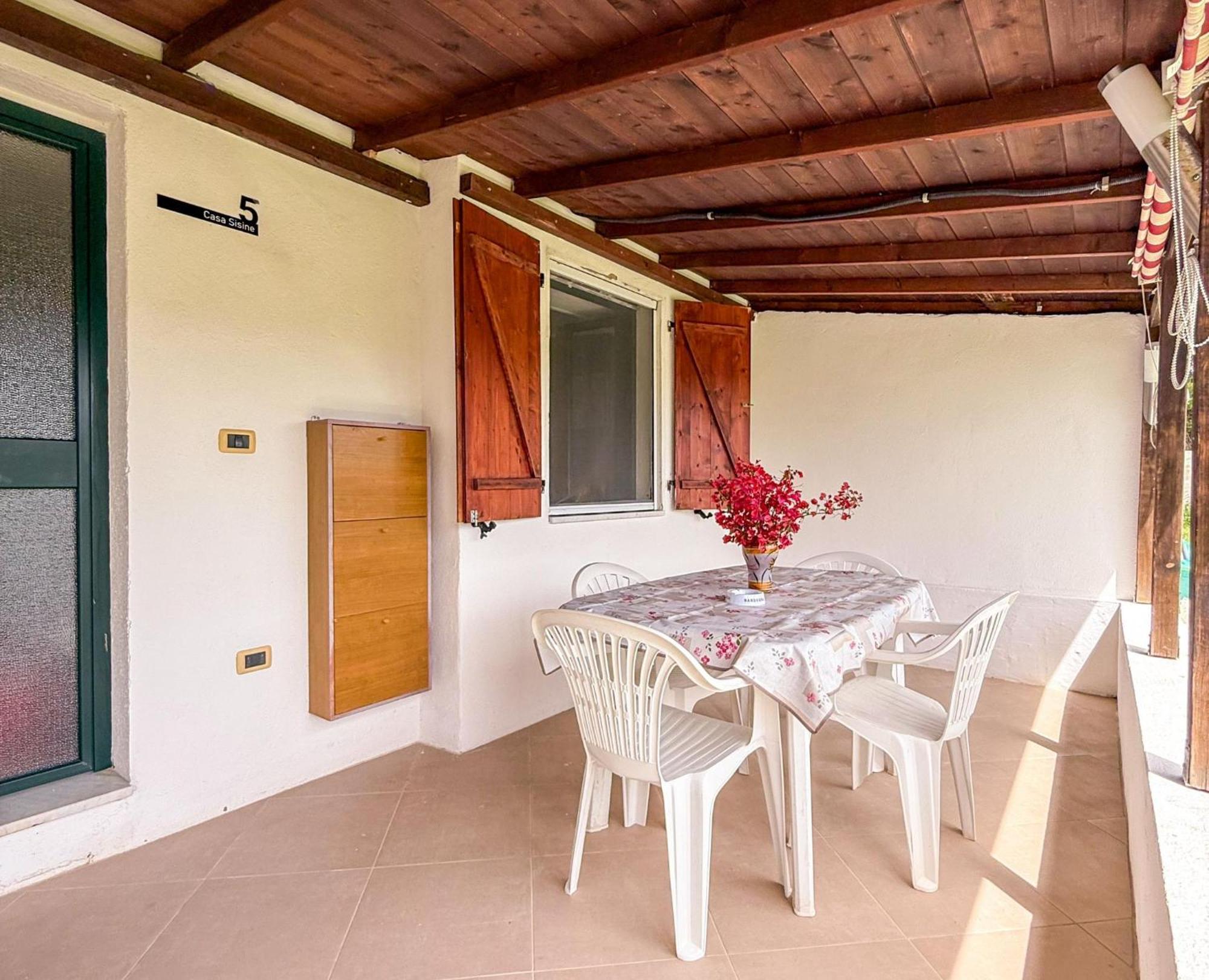 Villa Gladyr Lotzorai Bagian luar foto