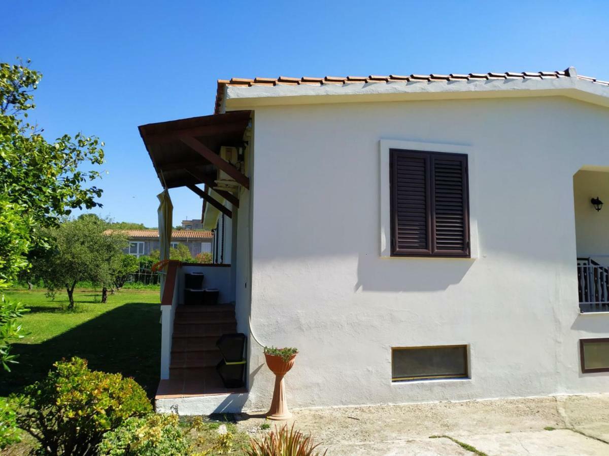 Villa Gladyr Lotzorai Bagian luar foto