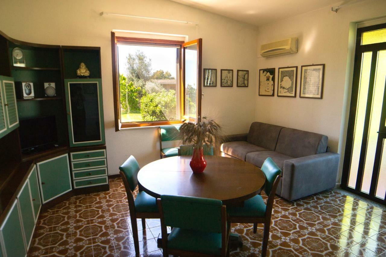 Villa Gladyr Lotzorai Bagian luar foto
