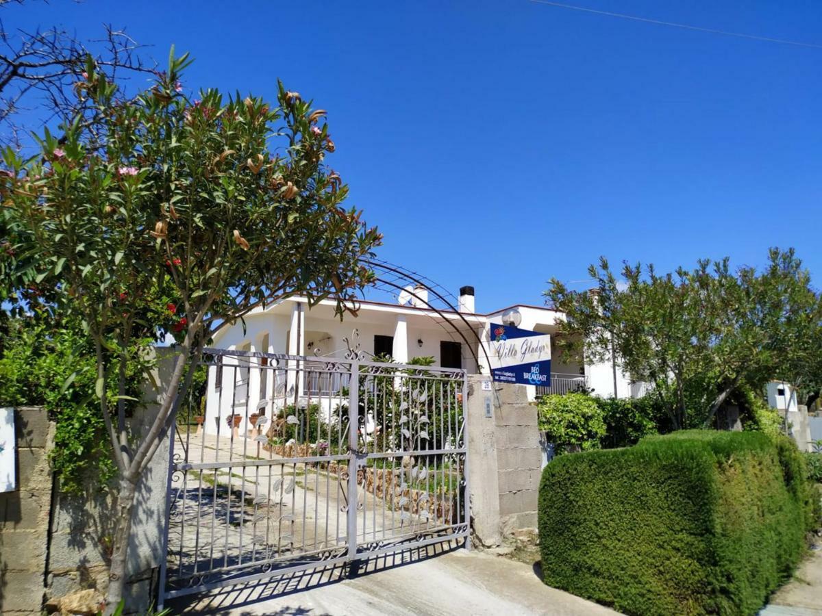 Villa Gladyr Lotzorai Bagian luar foto